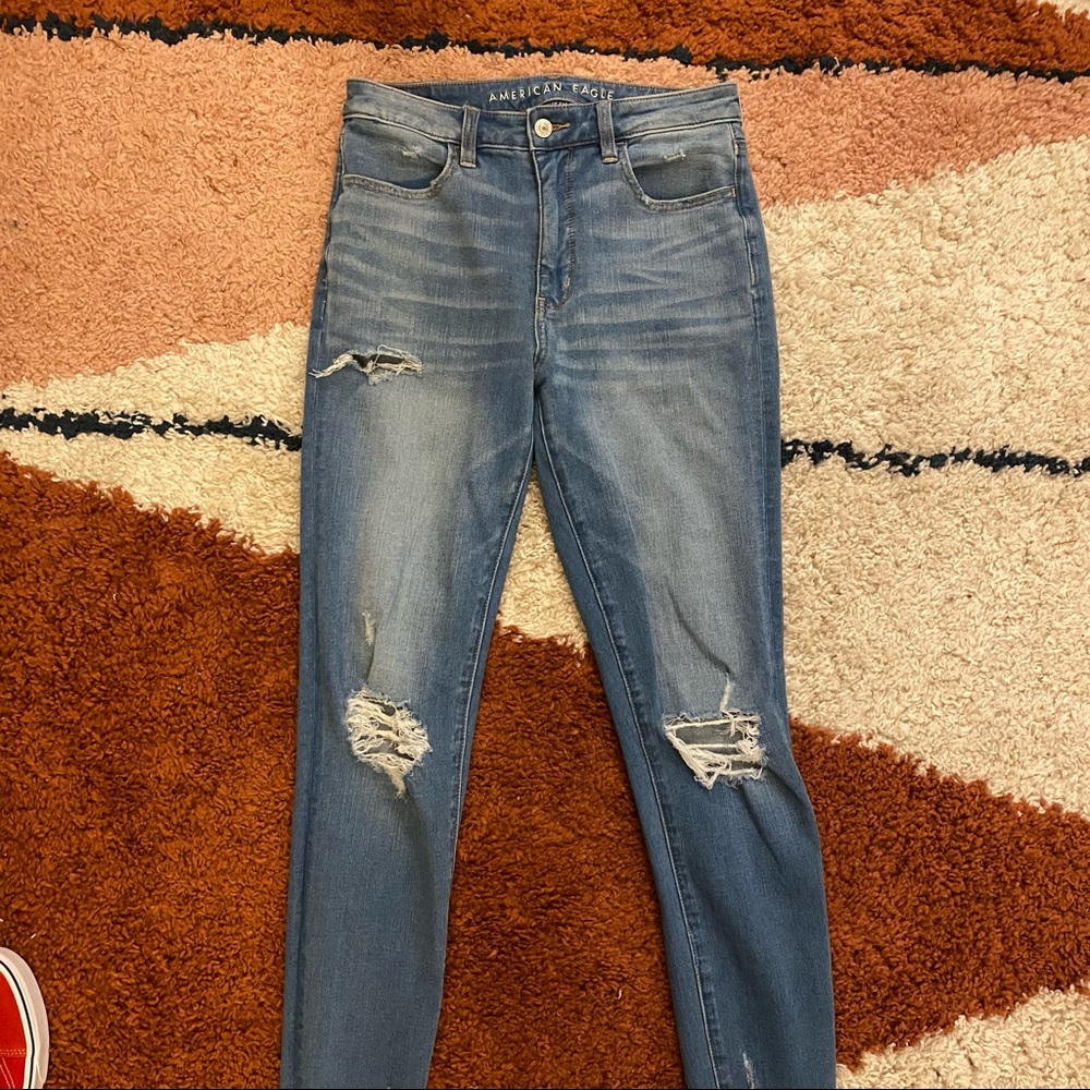 American eagle super hi rise distressed jegging